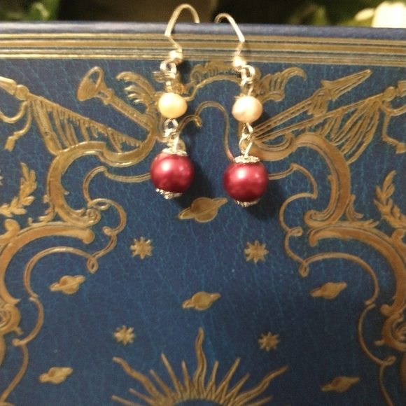 Earrings - Picture 8 of 10